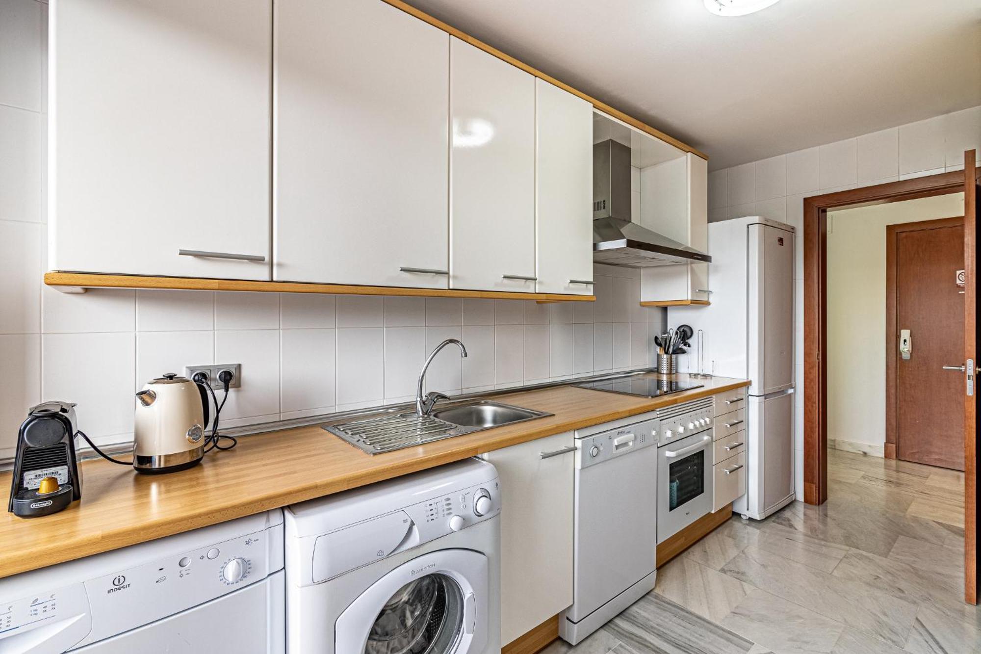 Rentitspain Apartamento Charming Gym, Jacuzzi Y Balcon Estepona Zewnętrze zdjęcie